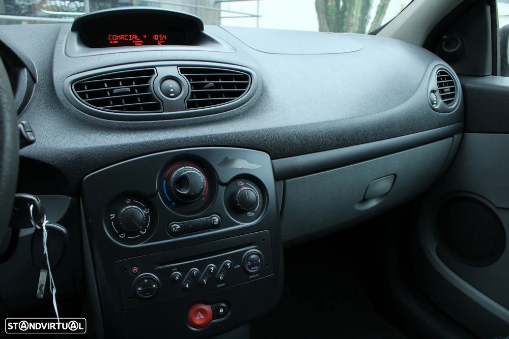 Renault Clio 1.5 dCi Confort - 14