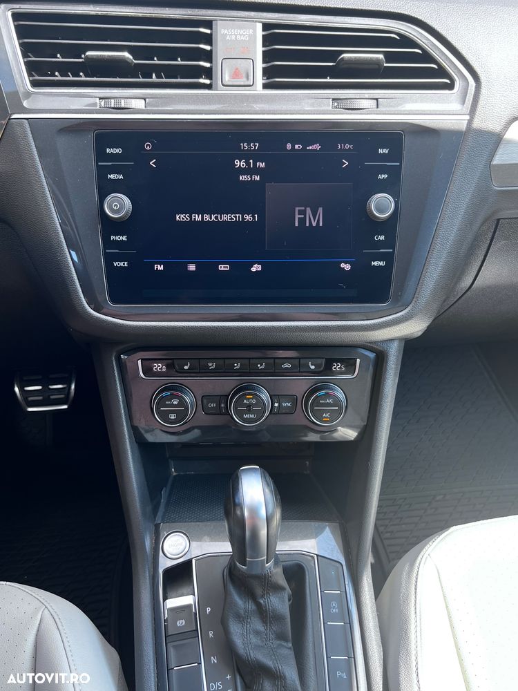 Volkswagen Tiguan - 9