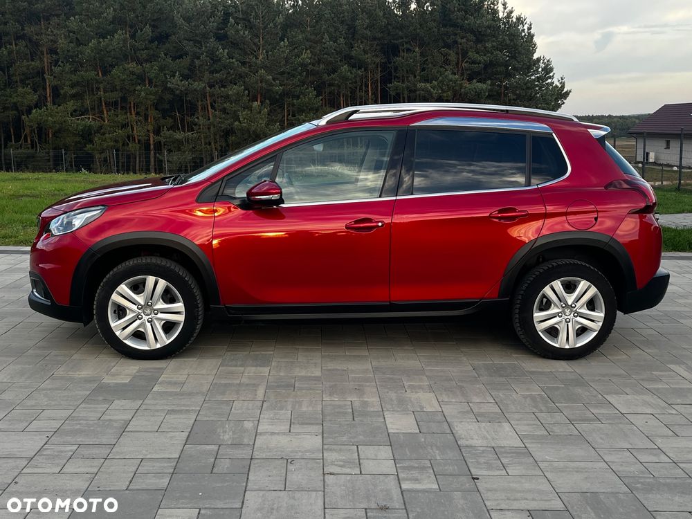 Peugeot 2008 1.2 Pure Tech GPF Allure S&S - 4