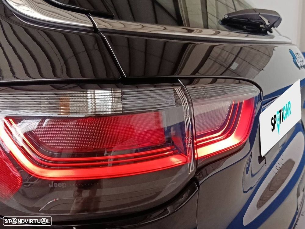 Jeep Compass 1.3 TG Atitude - 26