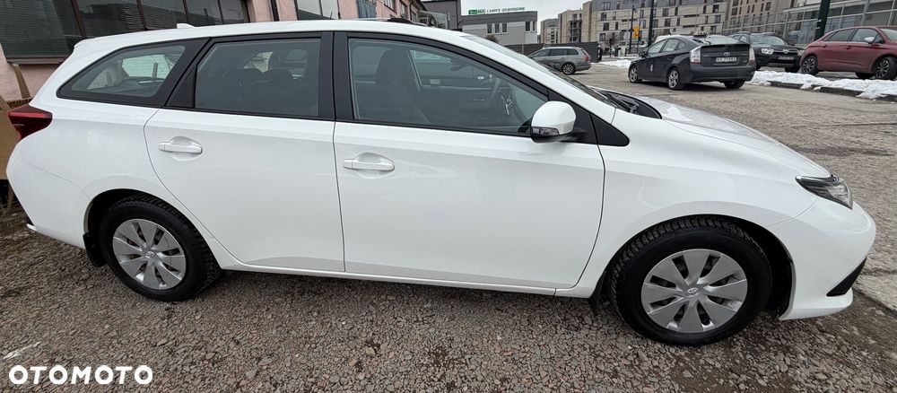 Toyota Auris - 3