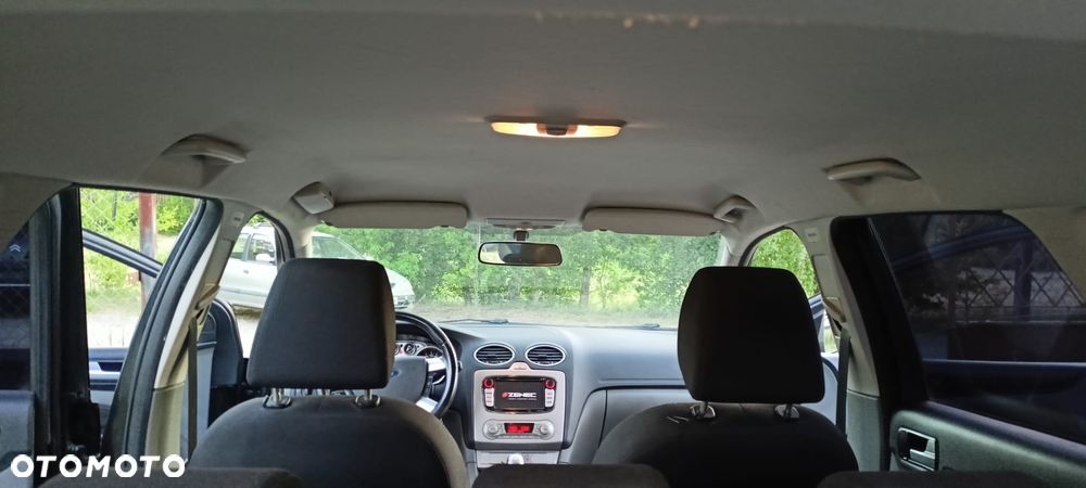 Ford Focus 1.6 TI-VCT Ambiente - 26