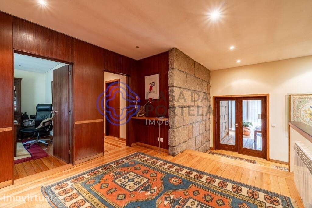 Moradia Exclusiva com Piscina, Jardim em Milhundos | Penafiel - Grande imagem: 3/47