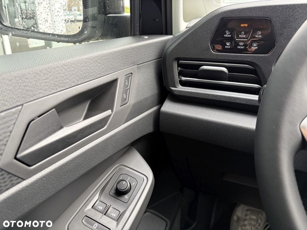 Volkswagen Caddy Maxi 2.0 TDI DSG - 22