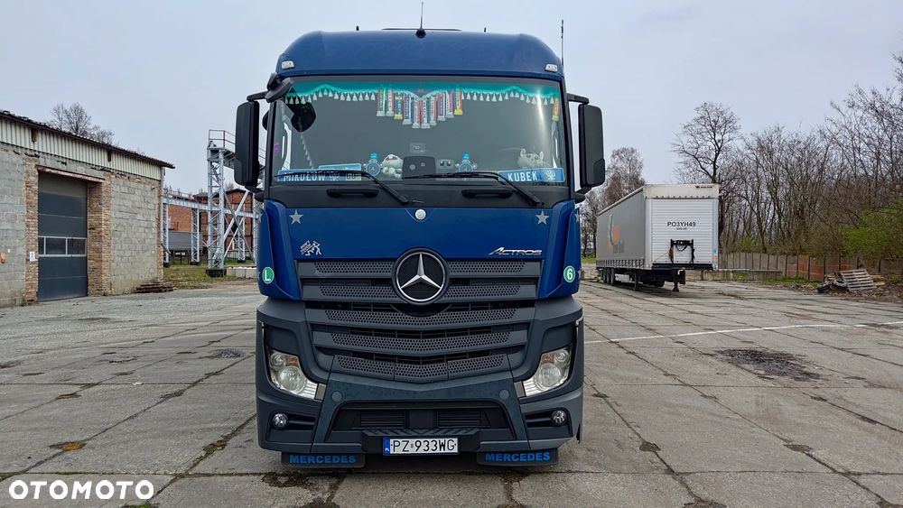 Mercedes-Benz Actros MP4 - 3