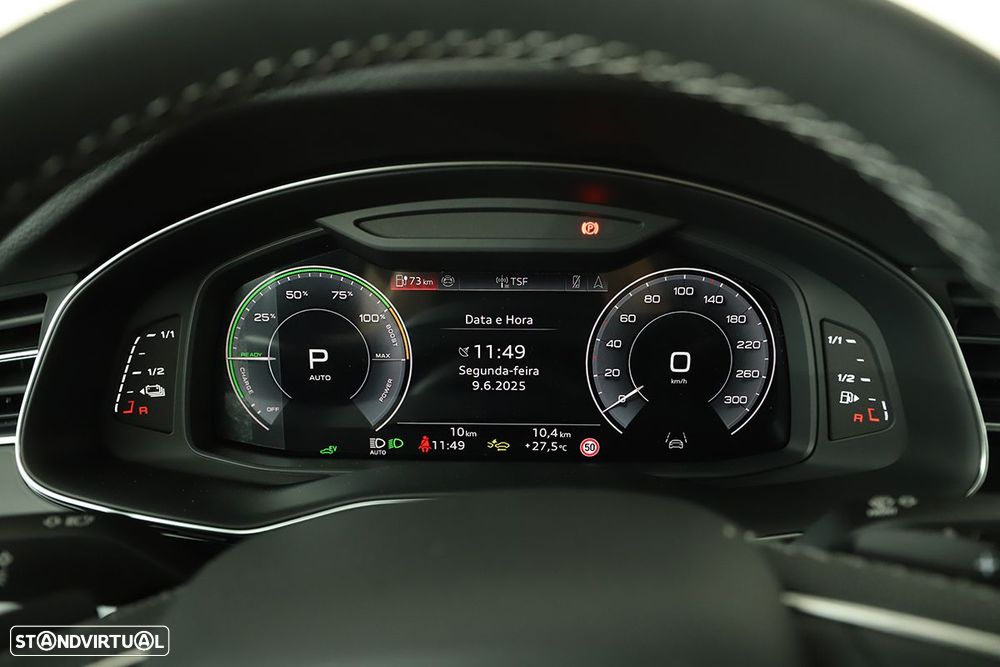 Audi Q8 55 TFSIe quattro Tiptronic - 16
