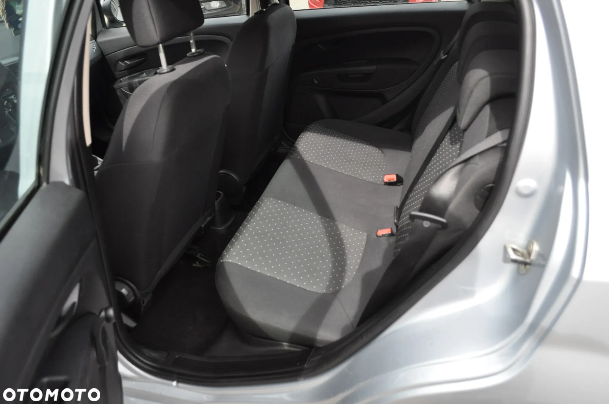 Fiat Punto 1.2 Easy - 23