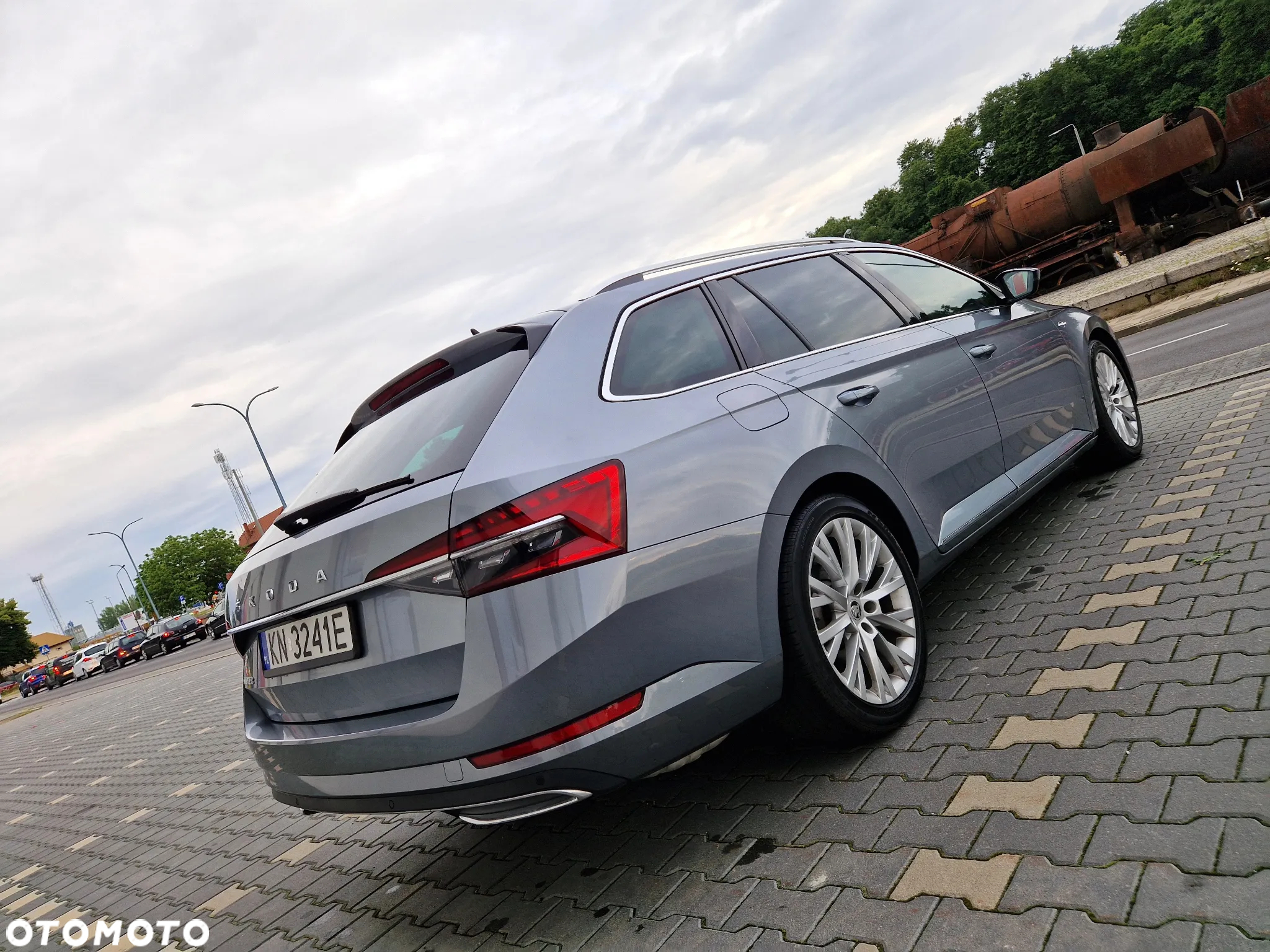 Skoda Superb 2.0 TSI L&K DSG - 18