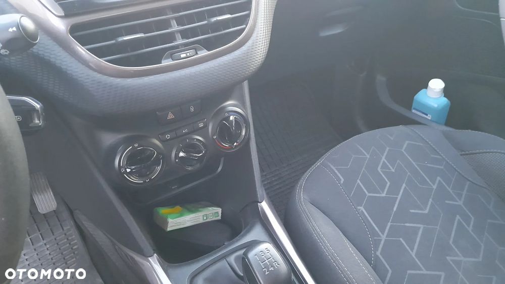 Peugeot 2008 1.6 e-HDi Active S&S - 30