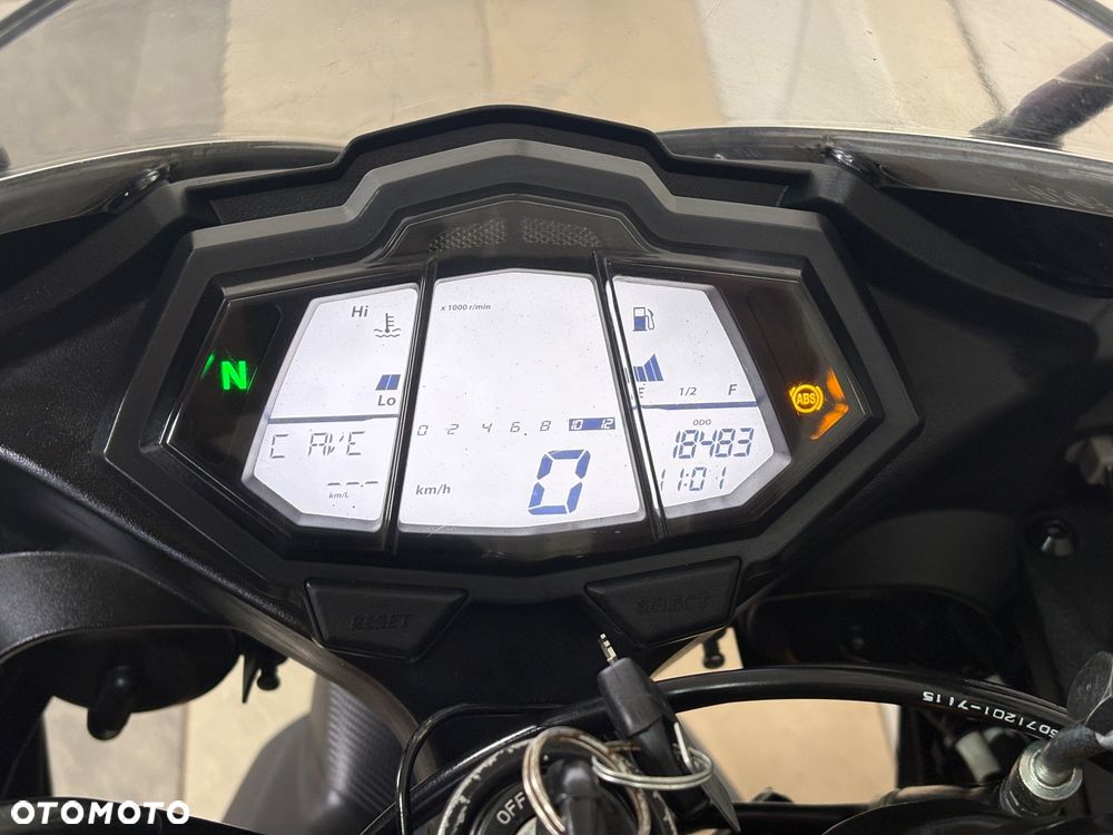 Yamaha YZF - 16