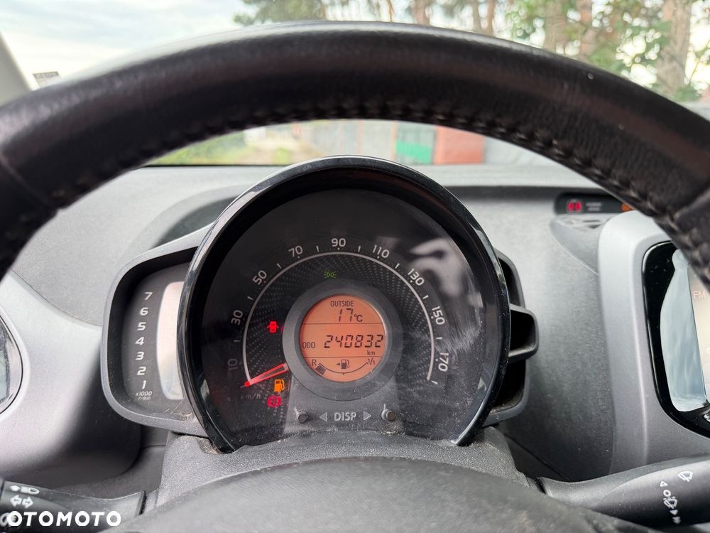 Toyota Aygo x-clusive Style Selection - 12