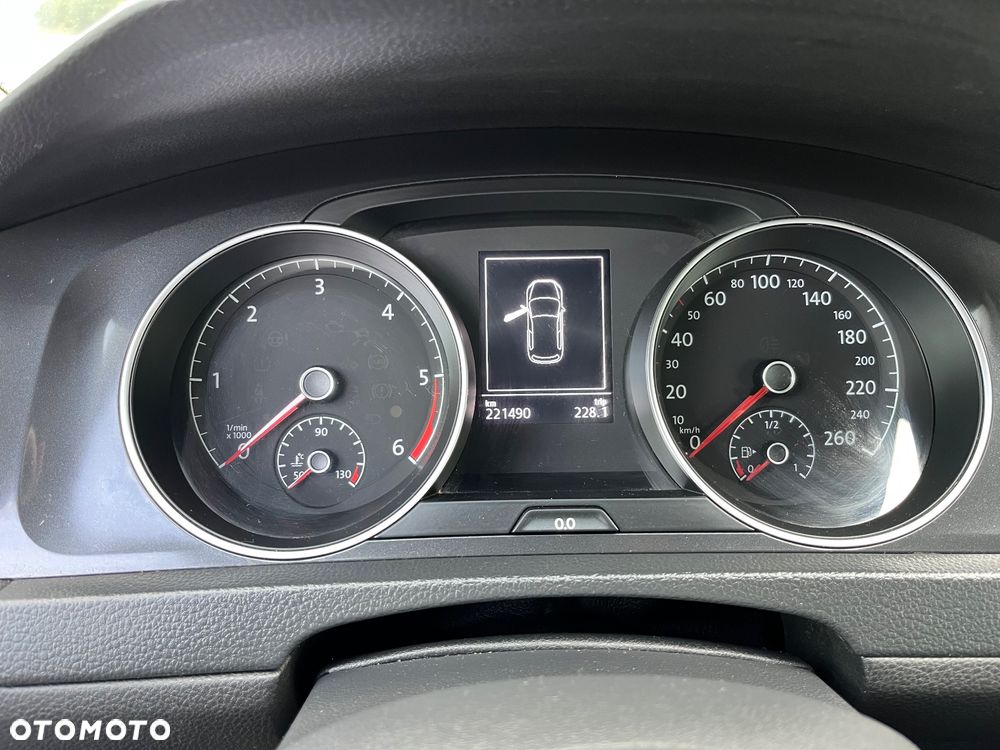 Volkswagen Golf 1.6 TDI SCR Comfortline - 10