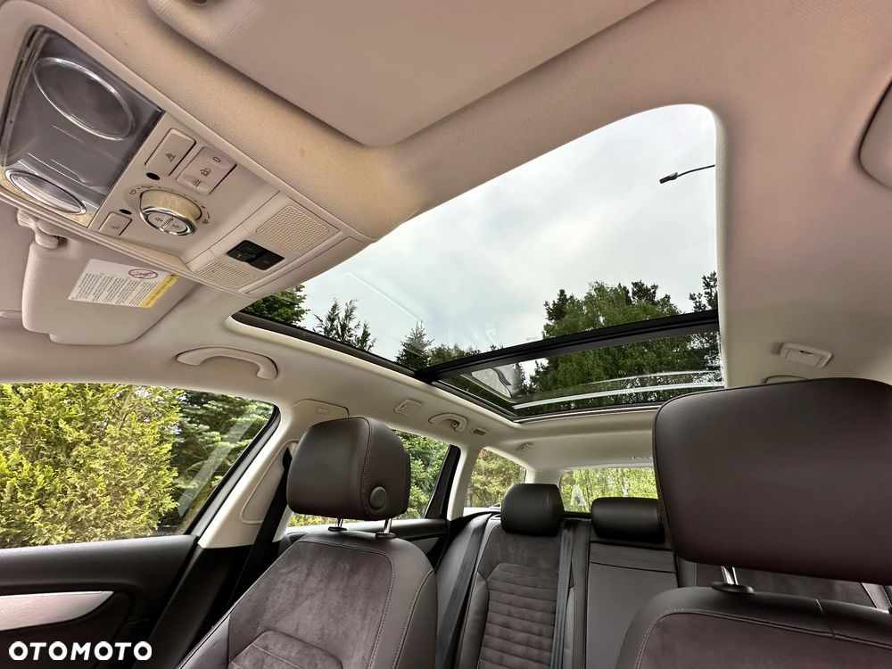 Volkswagen Passat 1.8 TSI DSG Highline - 29