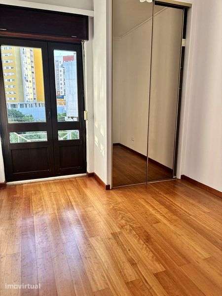 Apartamento T2 Penha de França - Grande imagem: 2/11