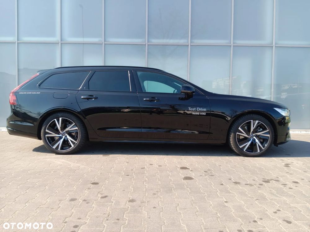 Volvo V90 - 2