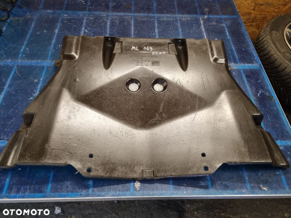 Osłona podwozia skrzyni Mercedes ML w163 lift - 1