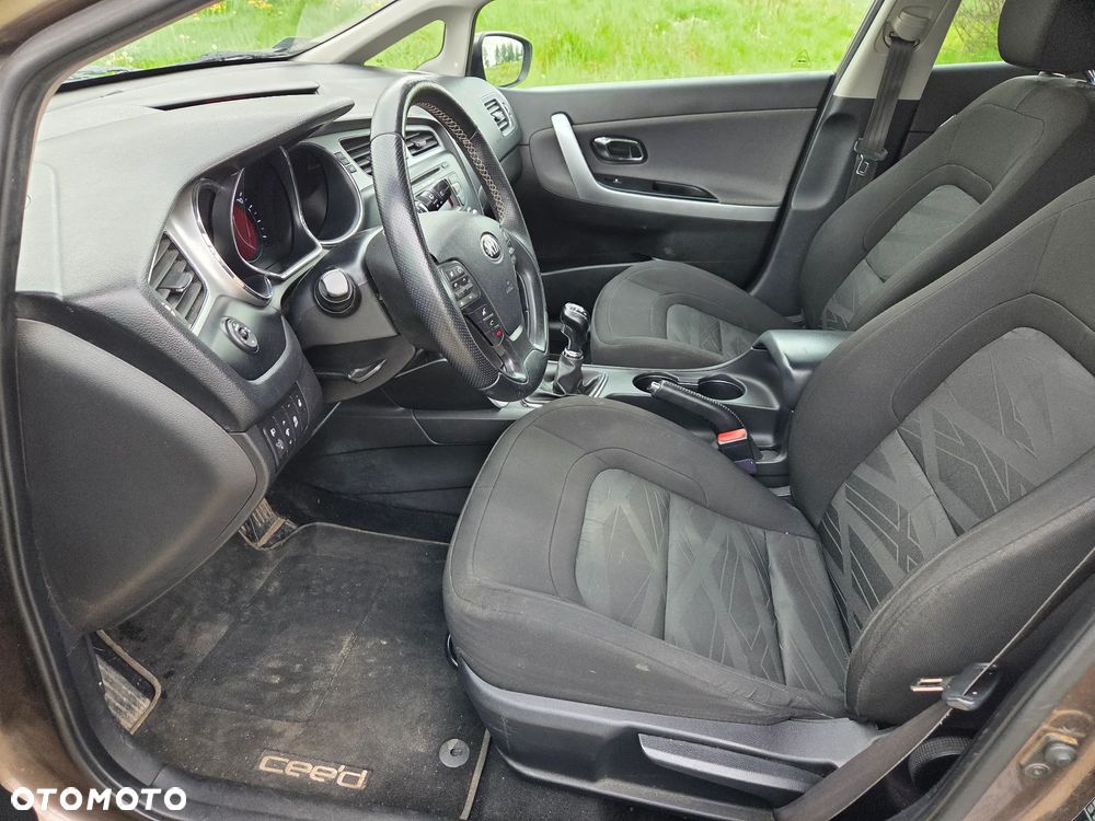 Kia Ceed 1.6 CRDi 128 Vision - 15