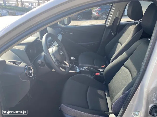 Mazda 2 - 14