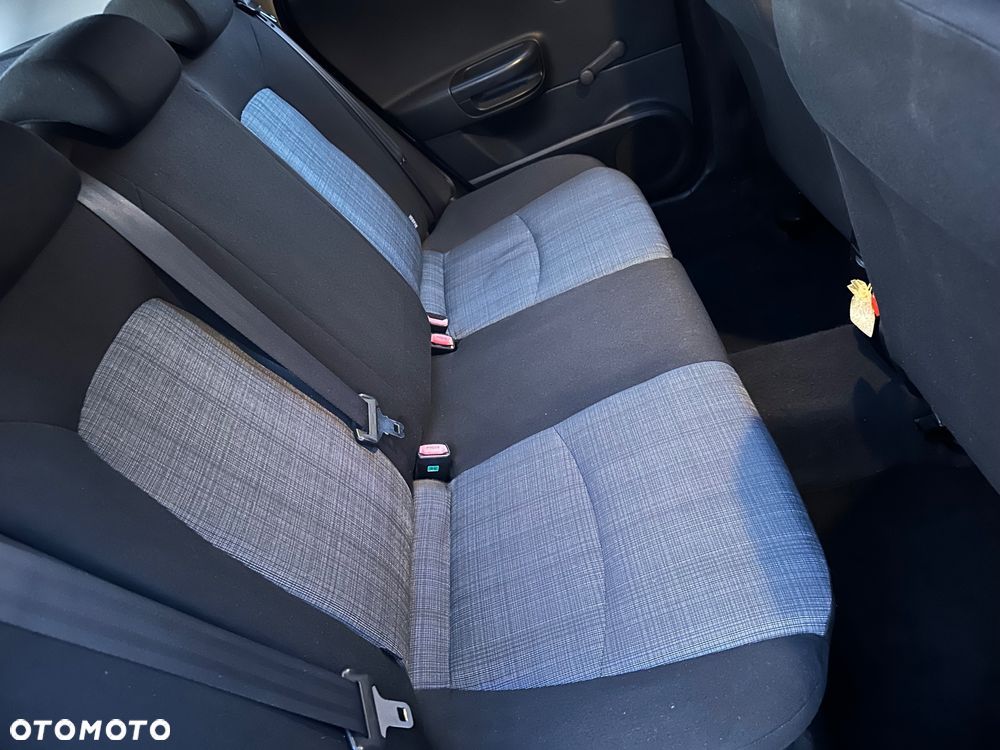 Kia Ceed - 9