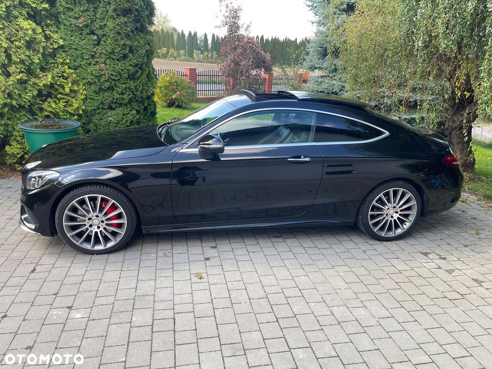 Mercedes-Benz Klasa C 300 7G-TRONIC AMG Line - 19