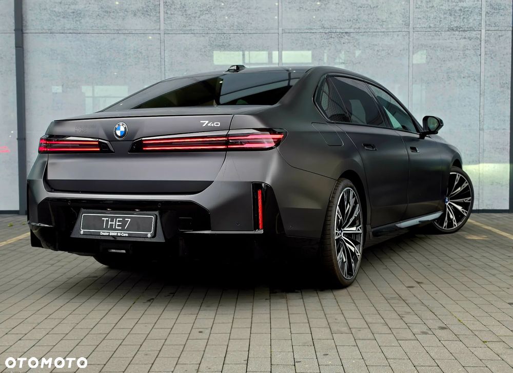 BMW Seria 7 740 xDrive - 6