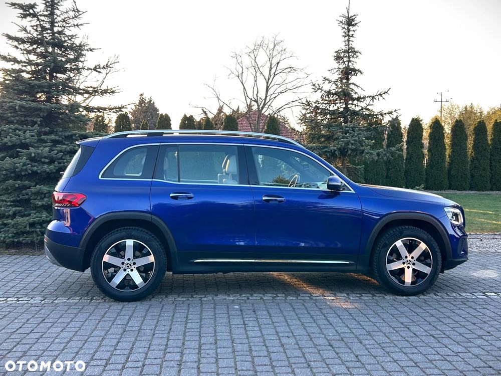 Mercedes-Benz GLB - 8