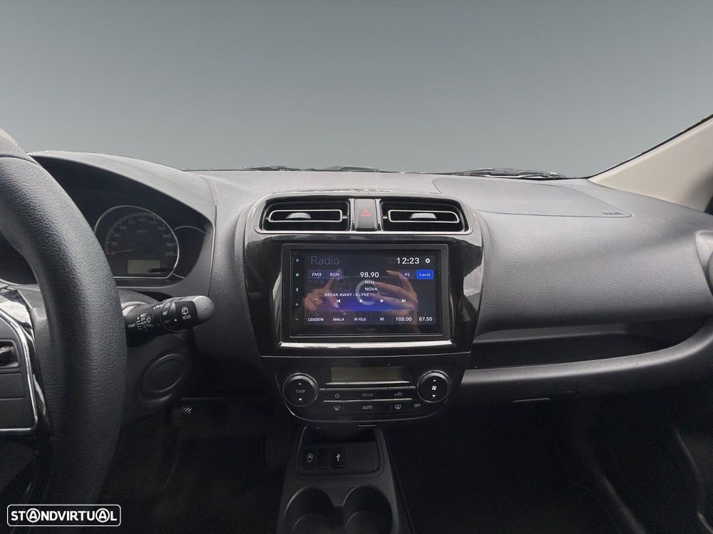 Mitsubishi Space Star 1.2 Intense Connect Edition - 12