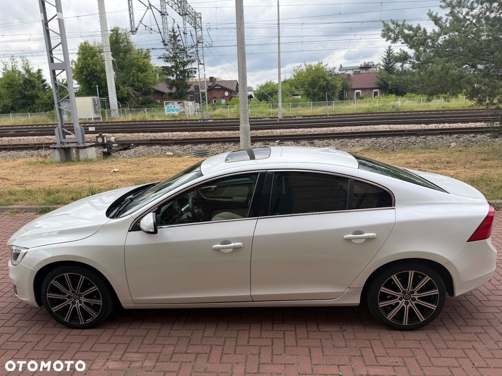 Volvo S60 2.5 T5 AWD - 2