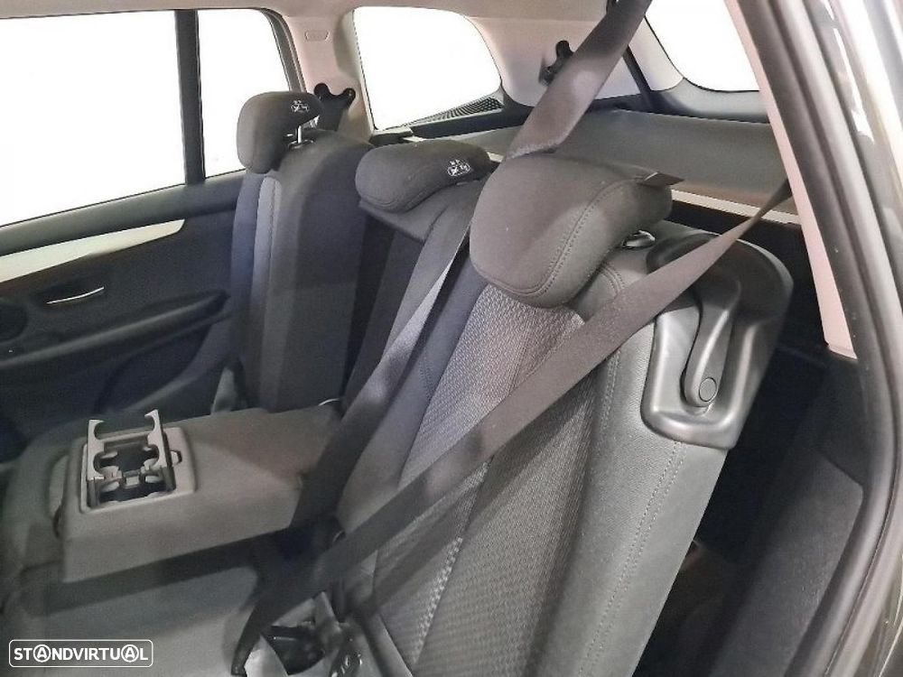 BMW 216 Gran Tourer d 7L Line Sport Auto - 10