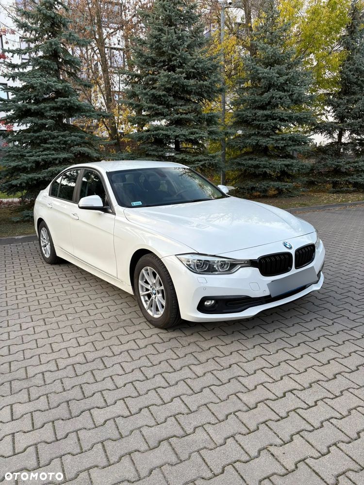 BMW Seria 3 318d - 2
