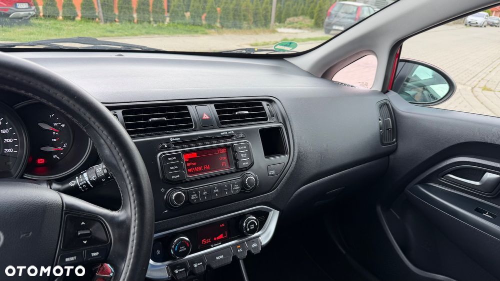 Kia Rio 1.4 Spirit - 23