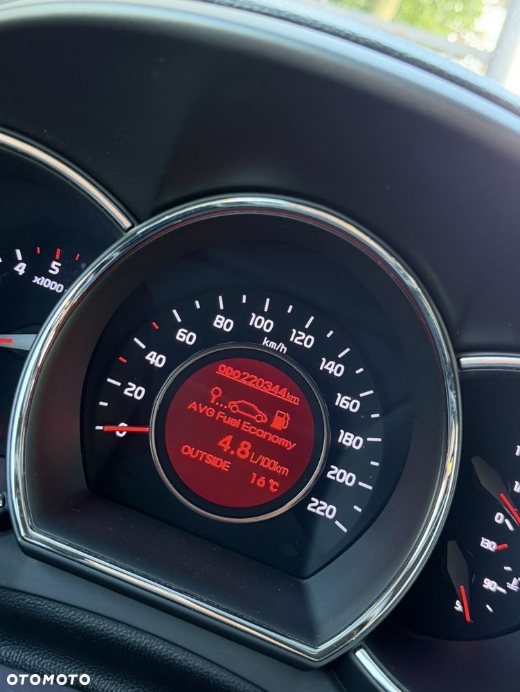 Kia Rio - 7