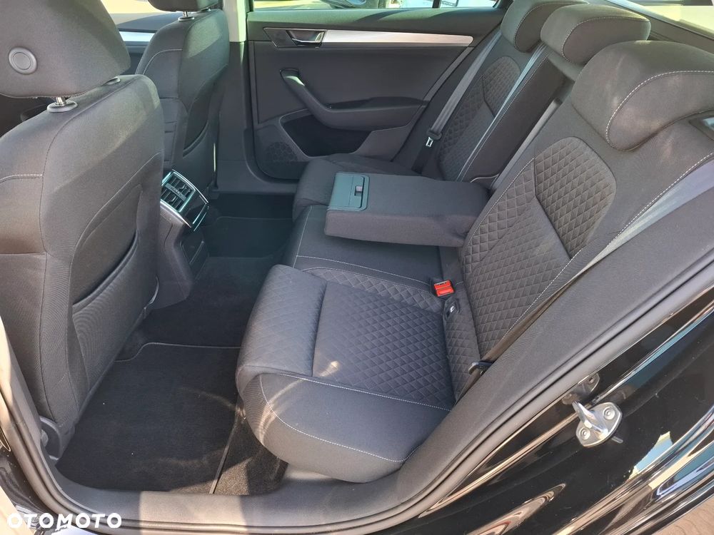 Skoda Superb 2.0 TDI Ambition DSG7 - 11