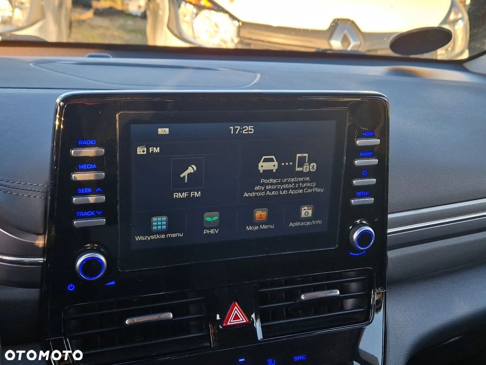Hyundai IONIQ - 28