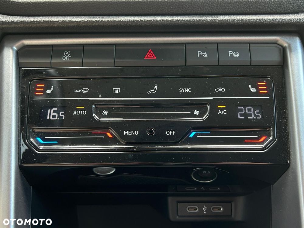Volkswagen T-Roc 1.5 TSI Life Plus DSG - 27