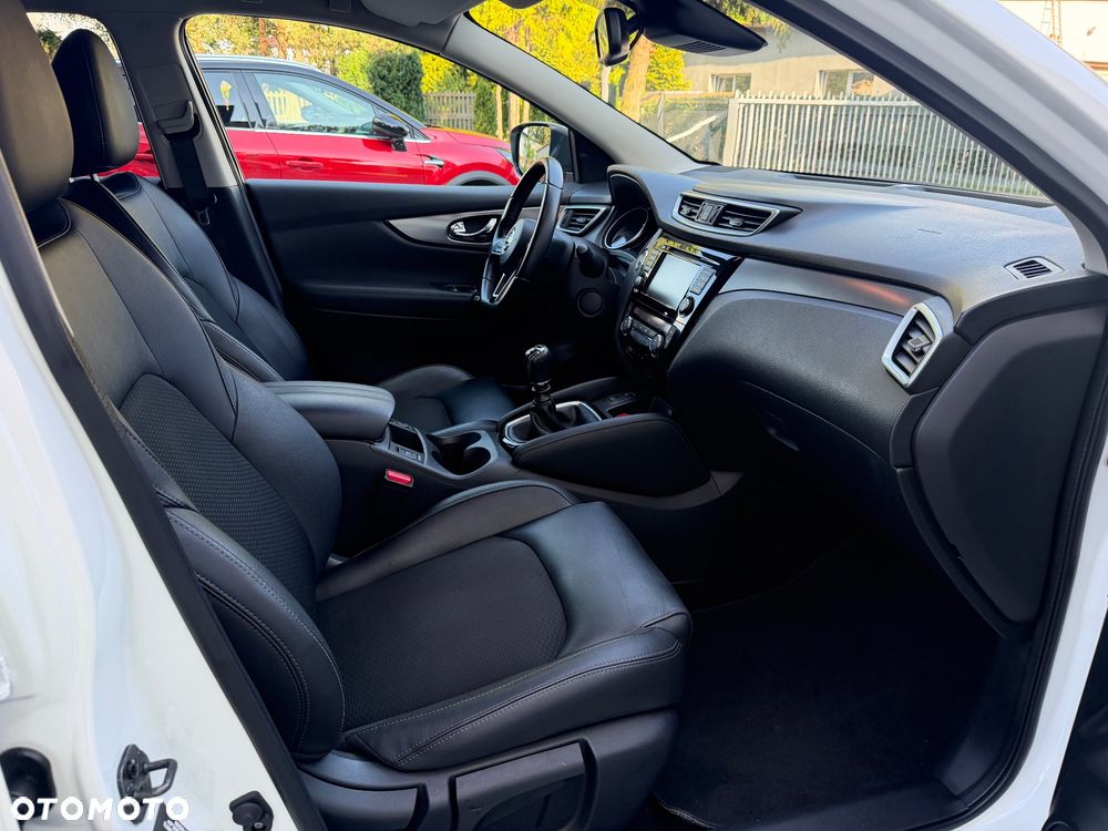 Nissan Qashqai 1.3 DIG-T Tekna - 14