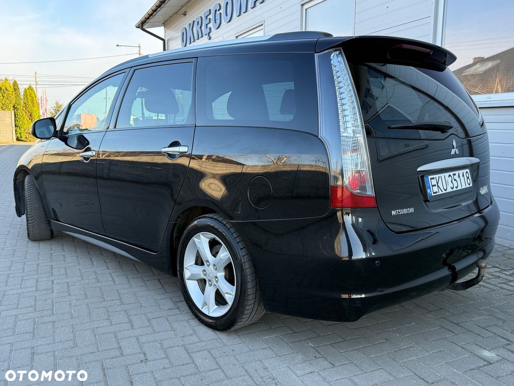 Mitsubishi Grandis - 7