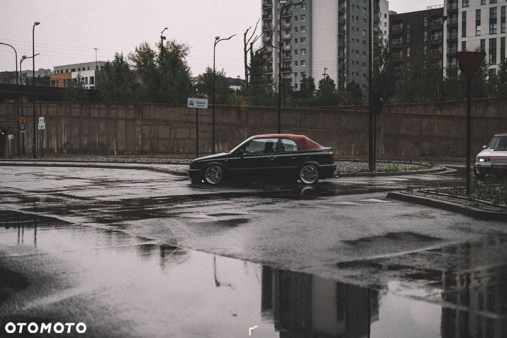 Volkswagen Golf - 17