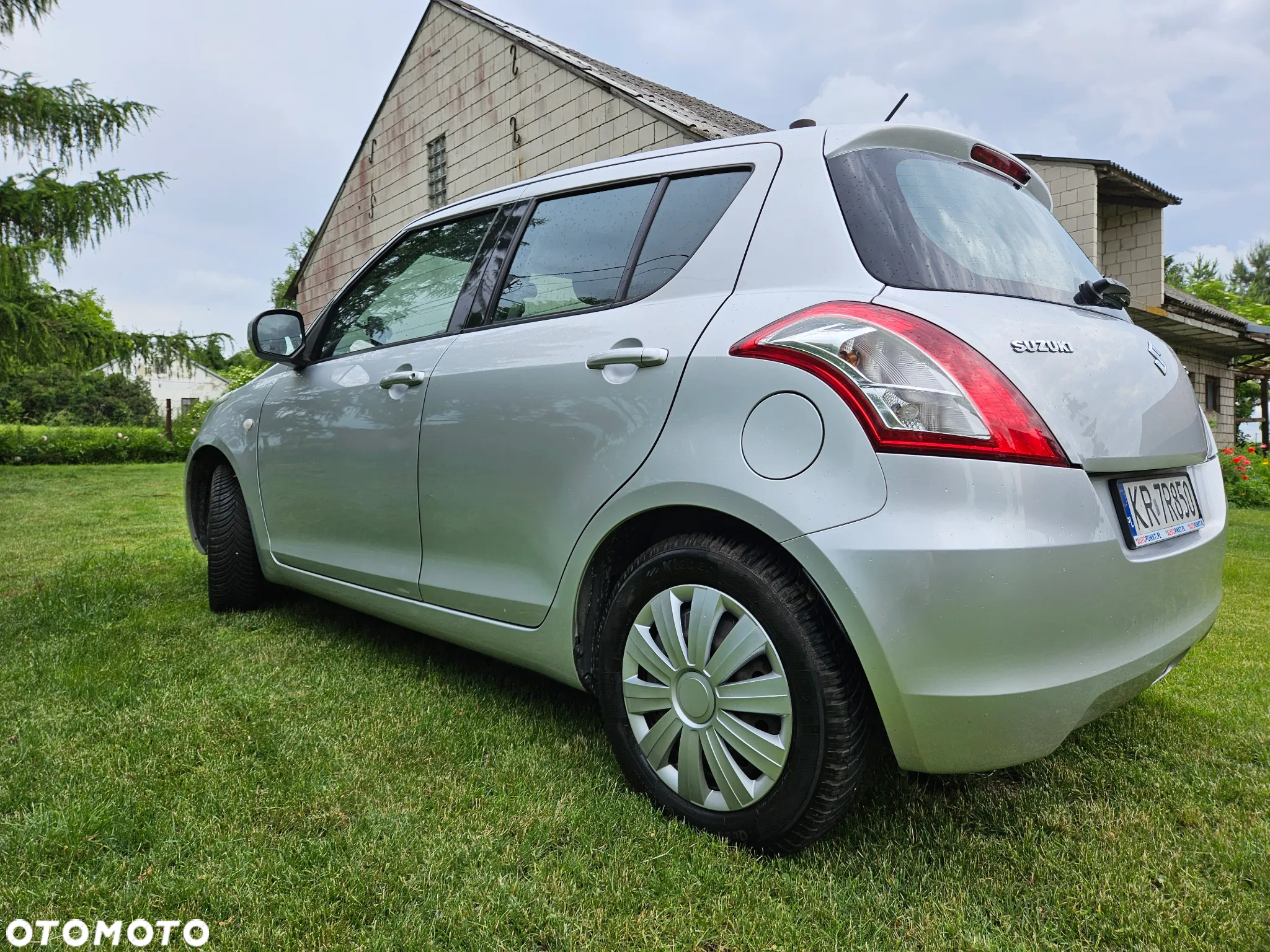 Suzuki Swift - 4