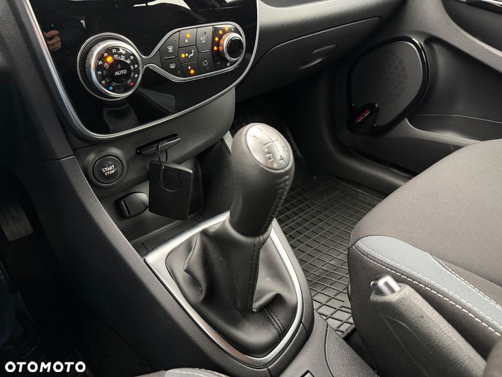 Renault Clio (Energy) TCe 90 Start & Stop INTENS - 24