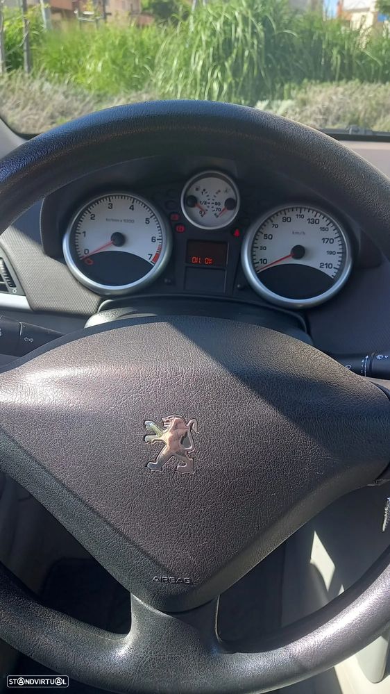 Peugeot 207 SW 1.4 Trendy - 6