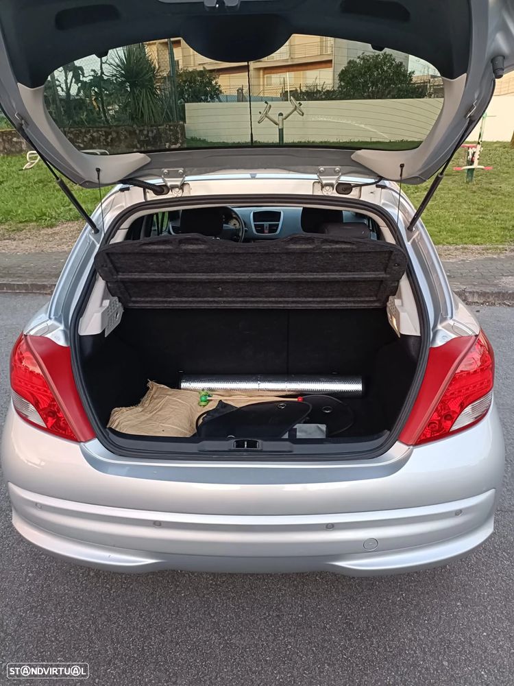 Peugeot 207 1.4 HDi Sport - 15