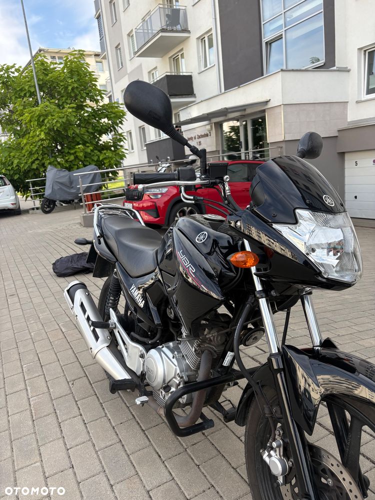 Yamaha YBR - 9
