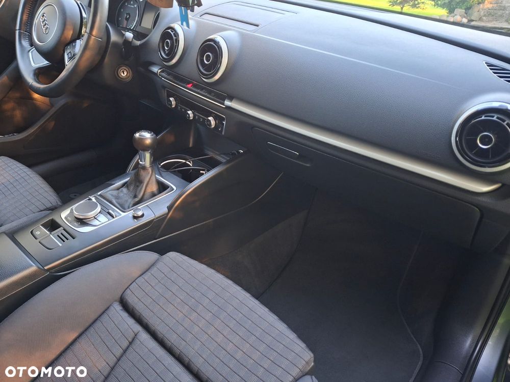 Audi A3 3-drzwiowe 1.4 TFSI Ambition - 6
