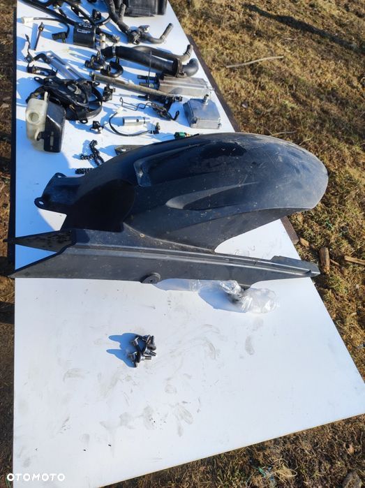 Yamaha FZ6 (2004–2009) części uchwyt przewód dekielek wiatrak silnik - 7