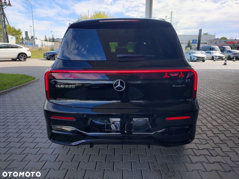Mercedes-Benz GLB - 7