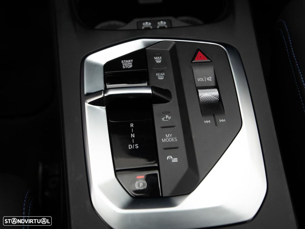 BMW 120 Pack Desportivo M - 23
