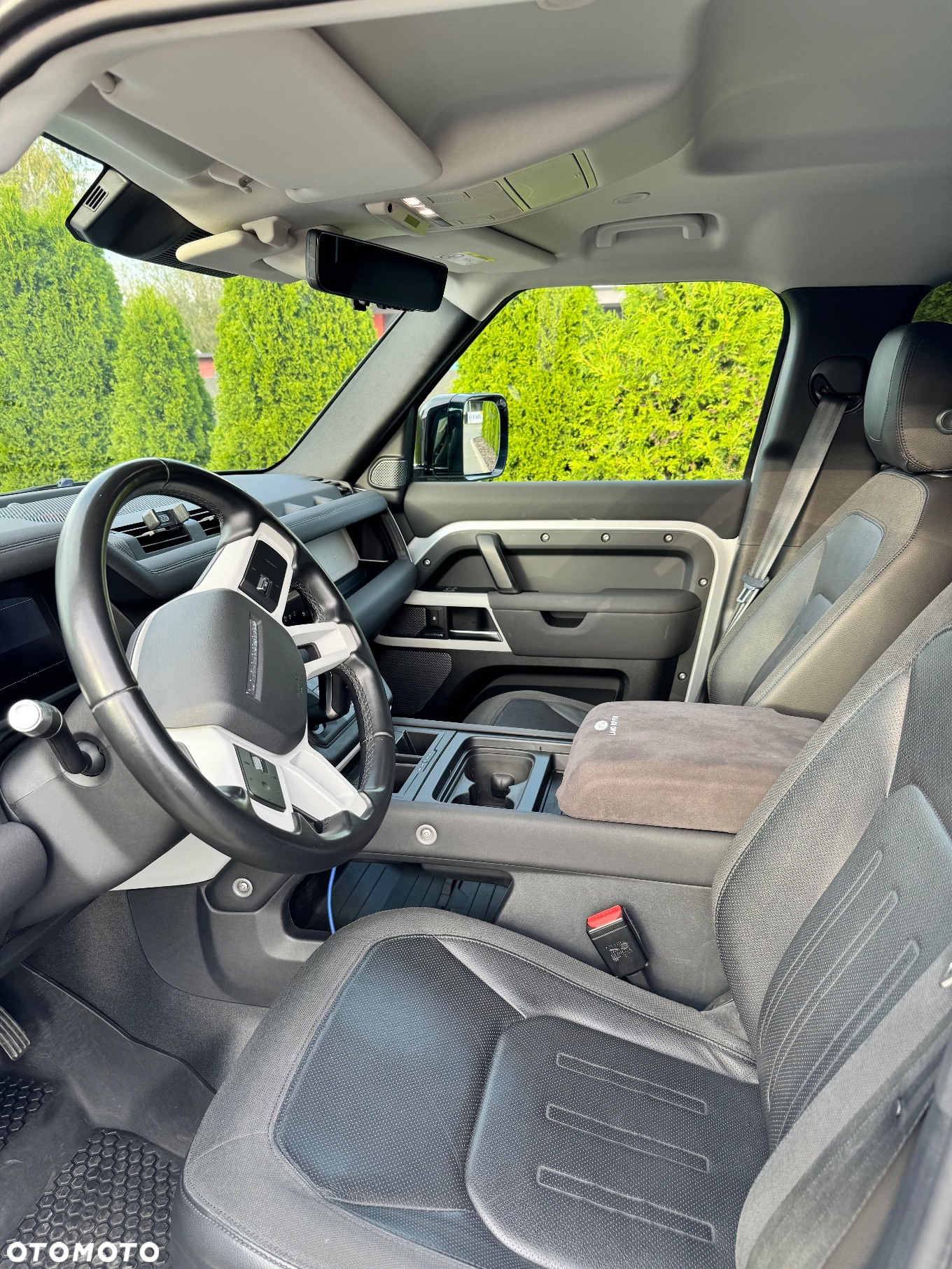 Land Rover Defender 110 2.0 D240 - 17