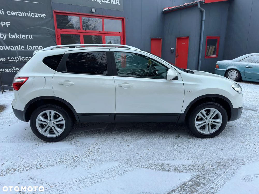 Nissan Qashqai - 14