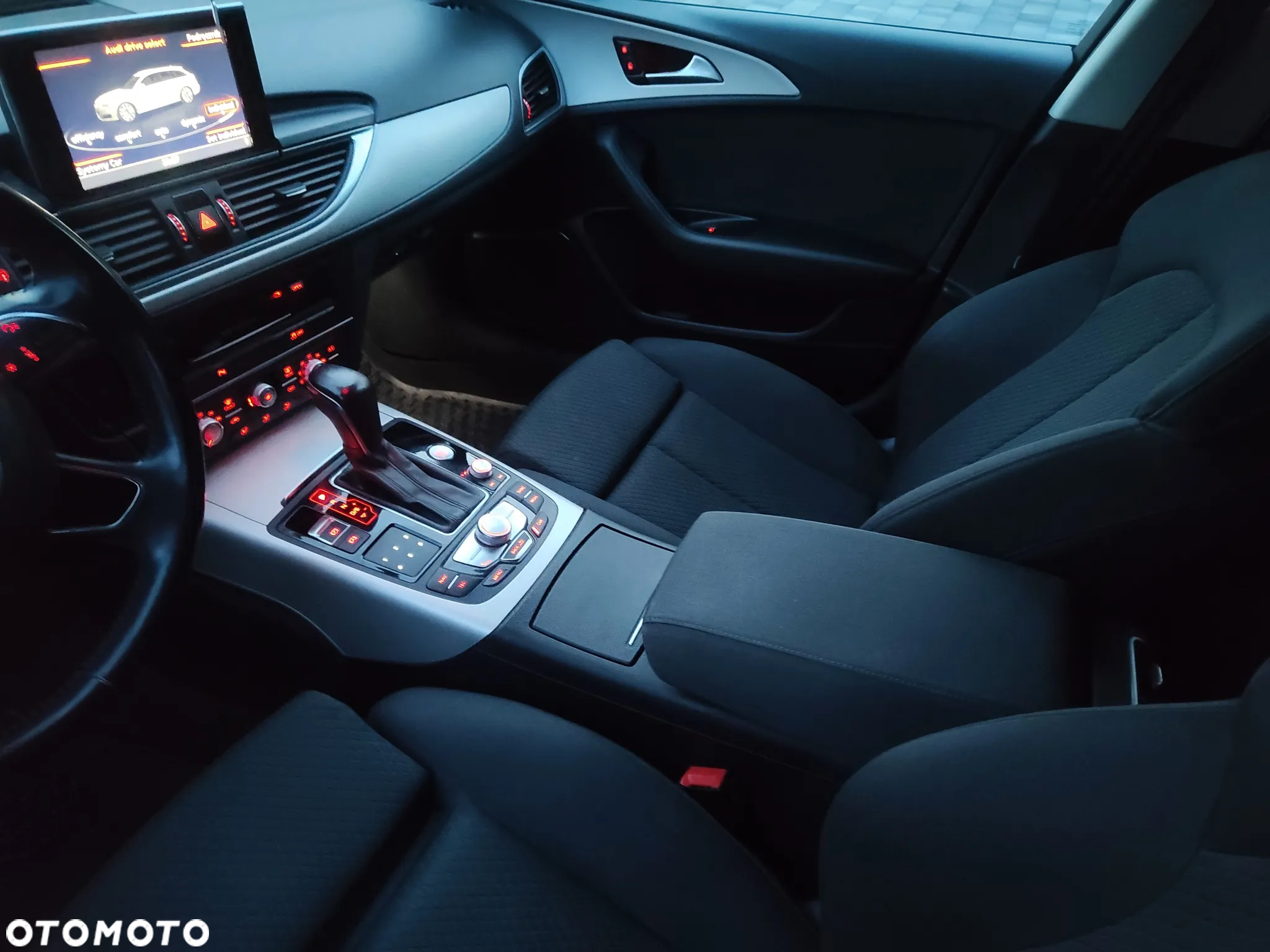 Audi A6 2.0 TDI ultra S tronic - 12